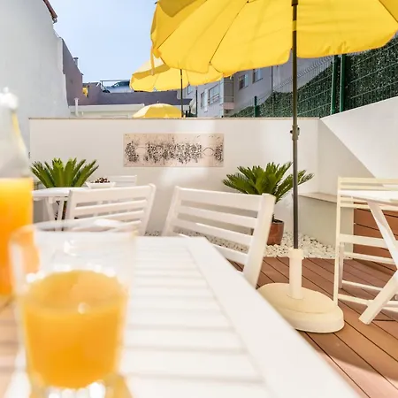 The Concierge - Antero Quental Apartment *