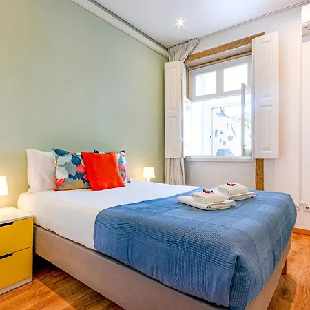 The Concierge - Antero Quental Apartment