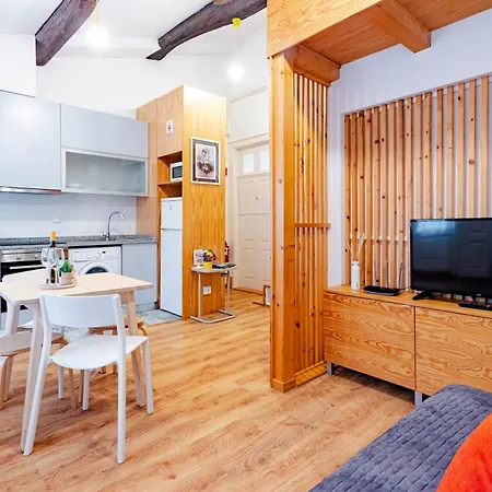 The Concierge - Antero Quental Porto