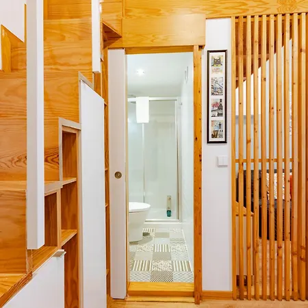 The Concierge - Antero Quental