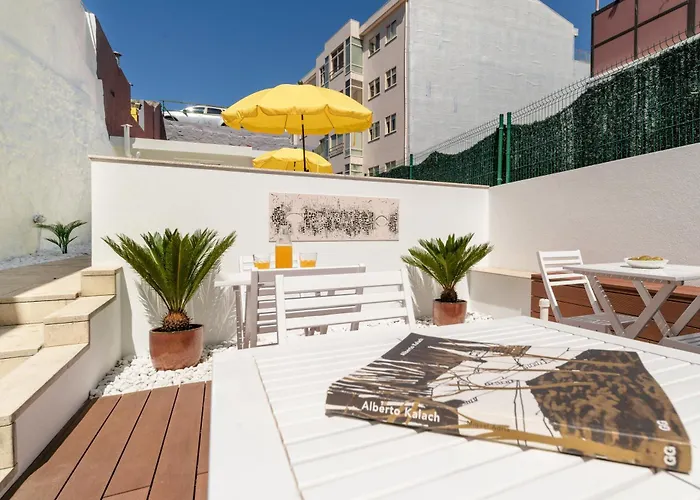 The Concierge - Antero Quental