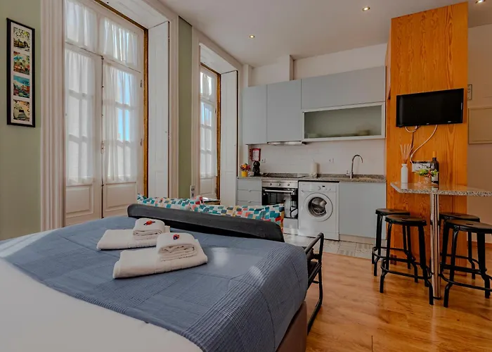 The Concierge - Antero Quental Apartment