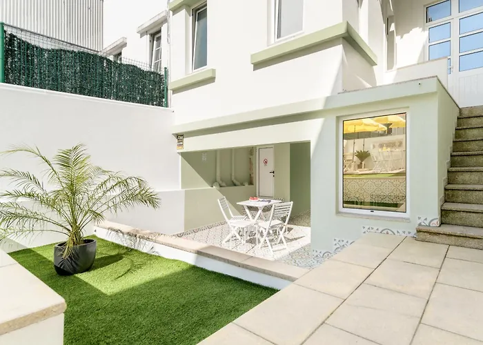 The Concierge - Antero Quental