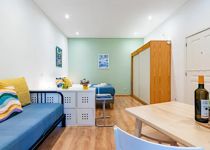 The Concierge - Antero Quental *