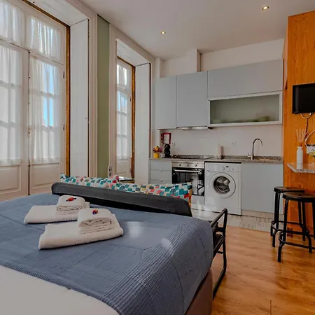 The Concierge - Antero Quental Apartment