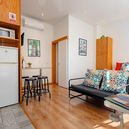 The Concierge - Antero Quental Apartment *
