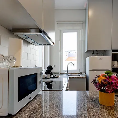 The Concierge - Antero Quental Apartment *