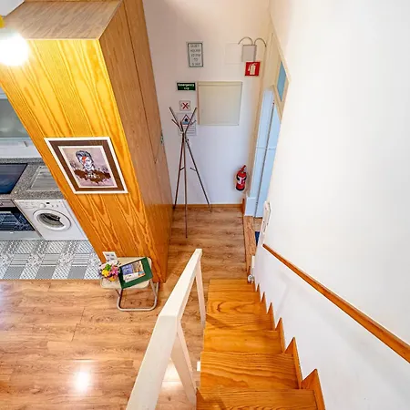 The Concierge - Antero Quental Apartment